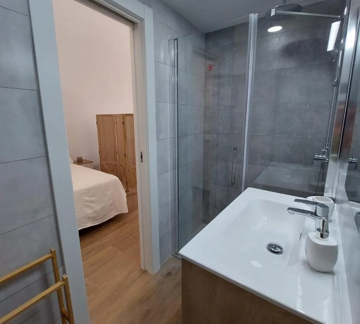 Relu Suite Málaga 0*,  España