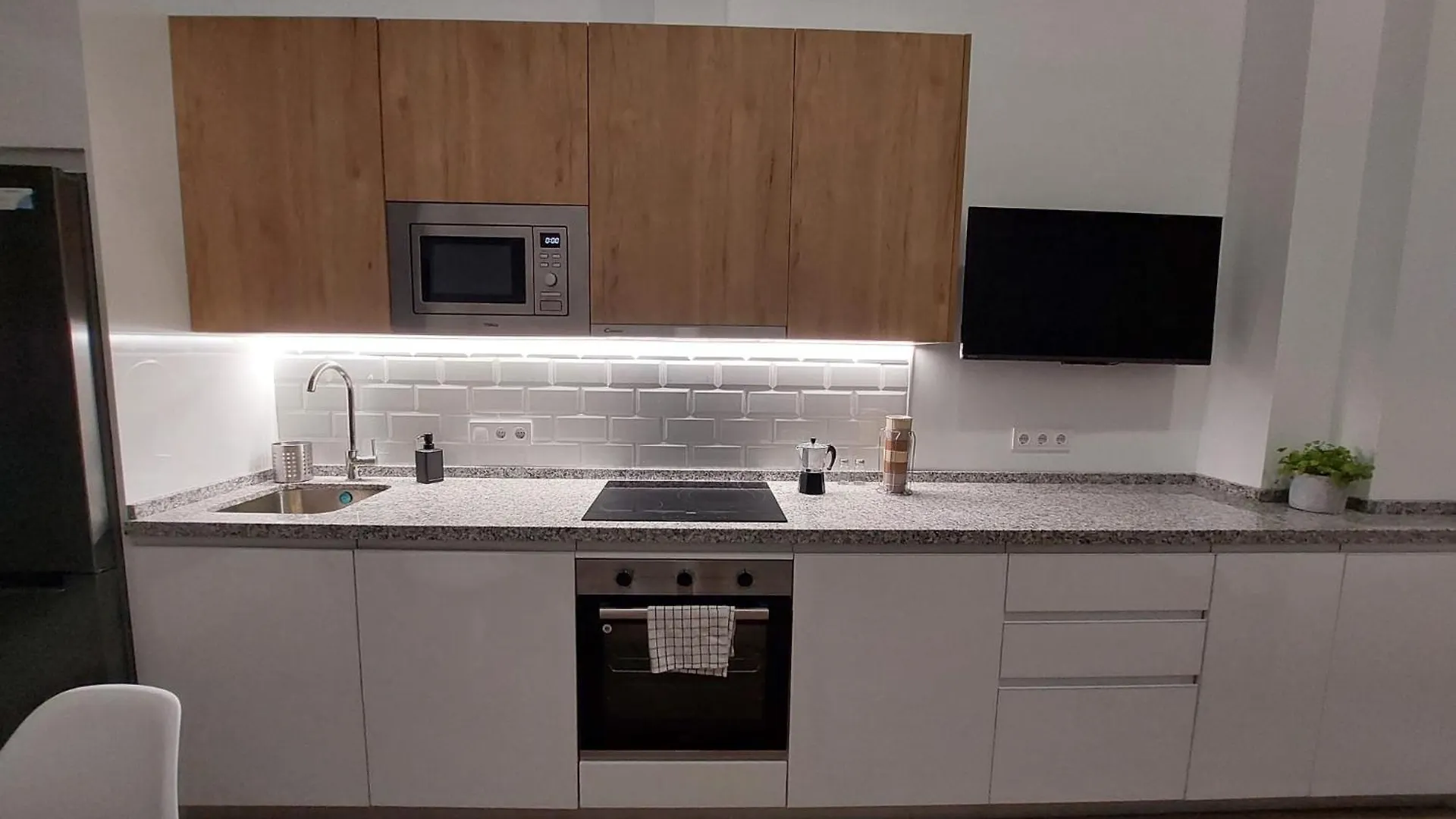 Relu Suite Málaga 0*,  España